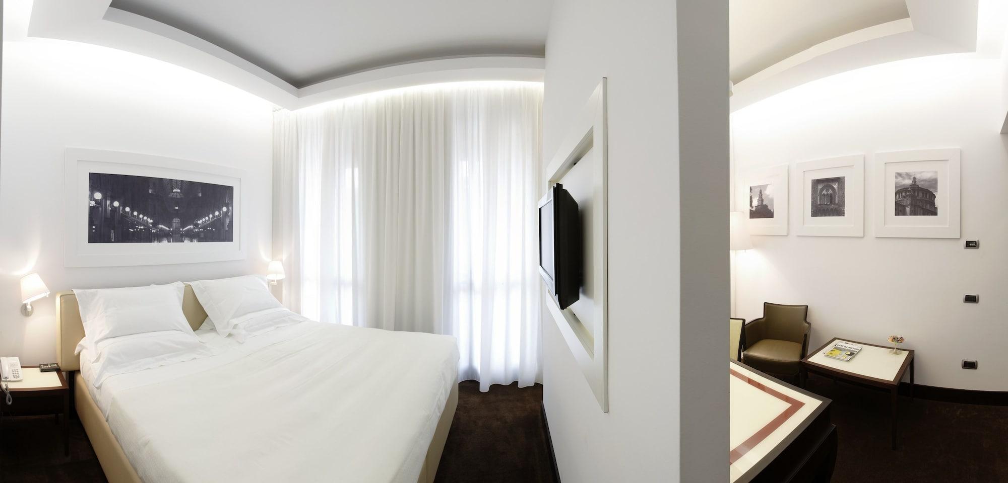 UNAHOTELS Cusani Milano Esterno foto